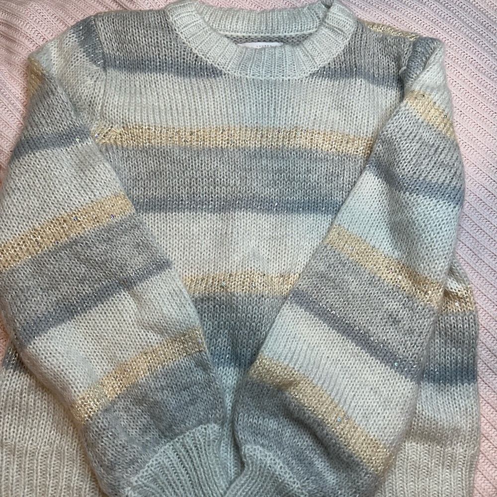 LC Lauren Conrad Knit Sweater in Cream and Gray